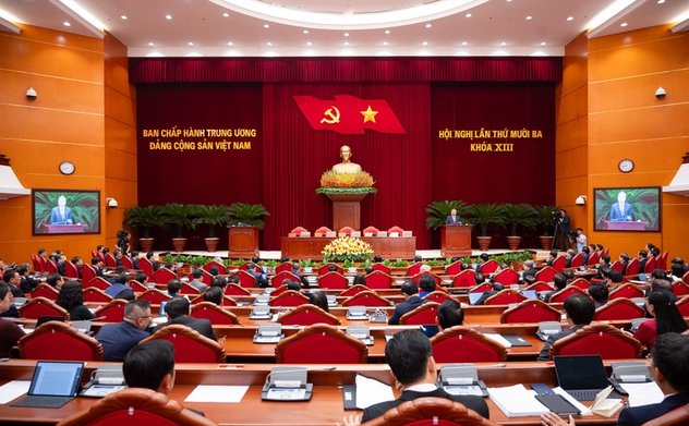 Bế mạc Hội nghị Trung ương 13