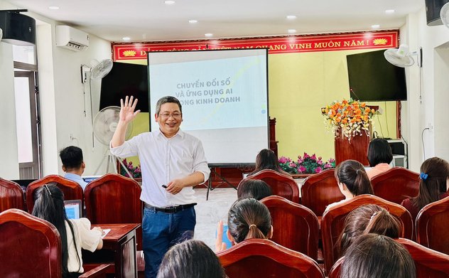 Hà Tĩnh tập huấn ươm tạo ý tưởng khởi nghiệp đổi mới sáng tạo năm 2025 