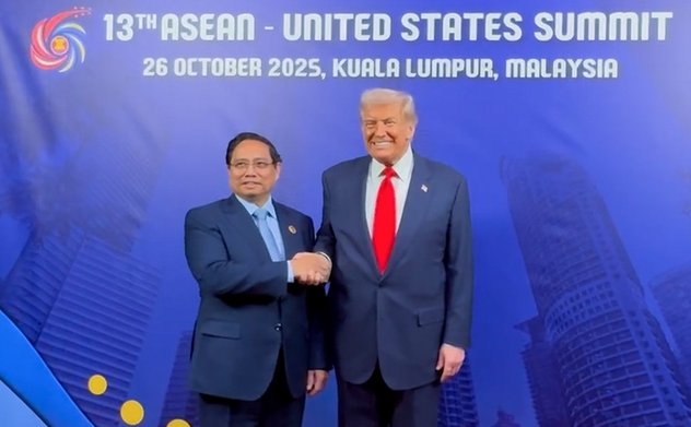 Thủ tướng Phạm Minh Chính gặp Tổng thống Hoa Kỳ Donald Trump