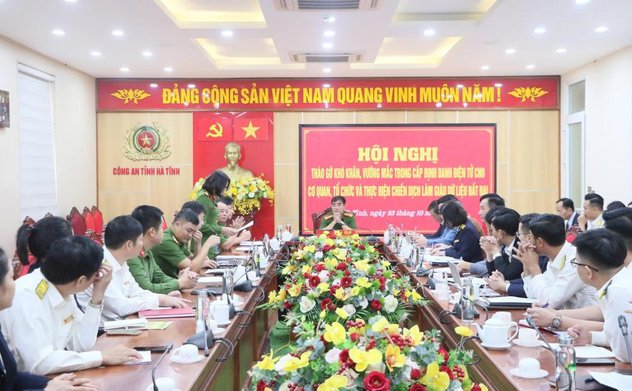 Tháo gỡ khó khăn, vướng mắc trong cấp định danh điện tử cho cơ quan, tổ chức 
