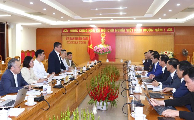 Chủ tịch UBND tỉnh Võ Trọng Hải làm việc với Tổng Công ty Đầu tư và Kinh doanh vốn Nhà nước (SCIC) về định hướng hợp tác đầu tư tuyến cao tốc Vũng Áng – Cha Lo 