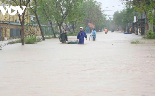 Hơn 5.300 hộ dân Hà Tĩnh vẫn bị ngập lụt sau đợt mưa lịch sử