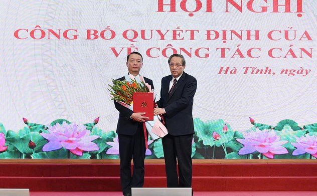 Điều động Chủ tịch UBND thành phố Huế giữ chức Phó Bí thư Tỉnh ủy Hà Tĩnh