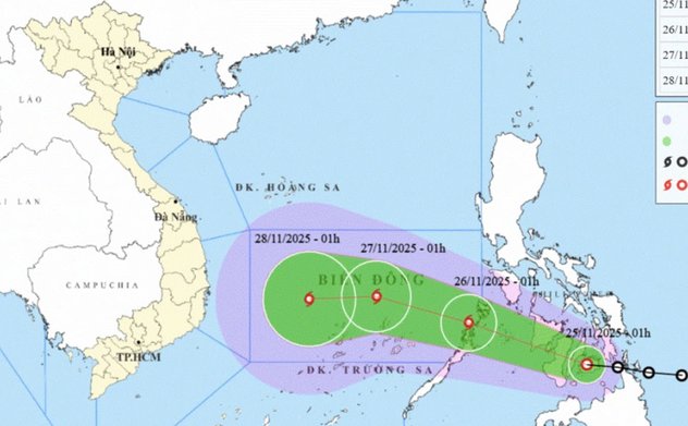 Áp thấp nhiệt đới có thể vào Biển Đông đêm nay và mạnh lên thành bão