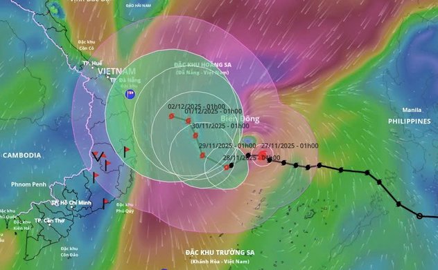 Bão Koto mạnh lên cấp 12