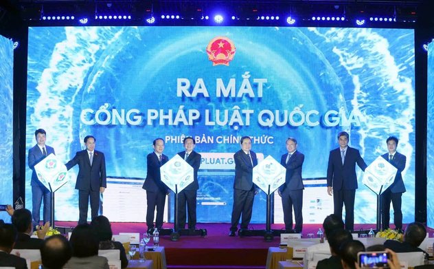 Ra mắt Cổng Pháp luật quốc gia tích hợp AI và định danh số VNeID 