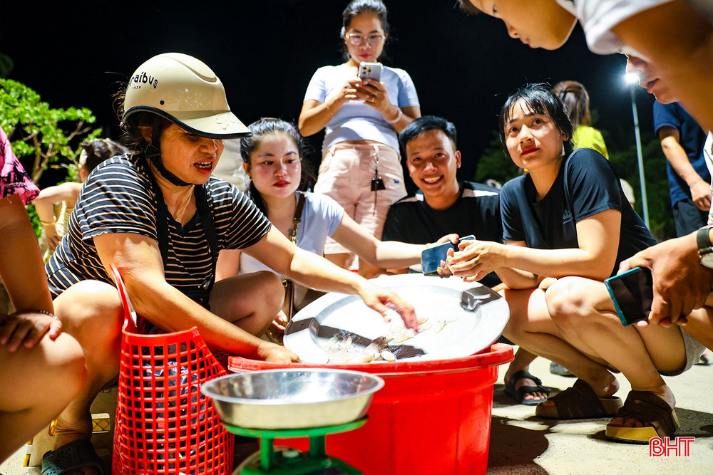 Chợ đêm hải sản Xuân Thành