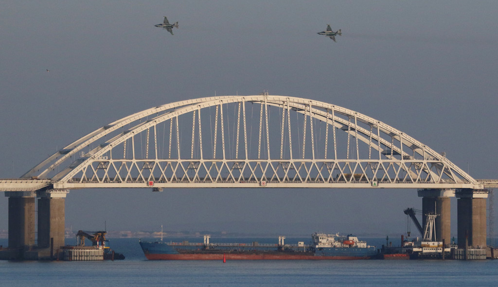 Nguy cơ xung đột tăng sau vụ Nga nổ súng, bắt tàu Ukraine