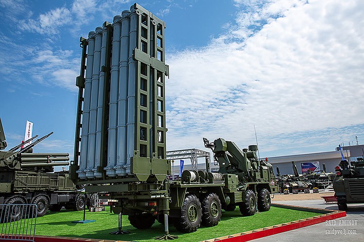 Dàn tên lửa phòng không Nga trưng bày tại Triển lãm Army 2019