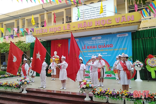 260 trường học ở Hà Tĩnh khai giảng năm học mới