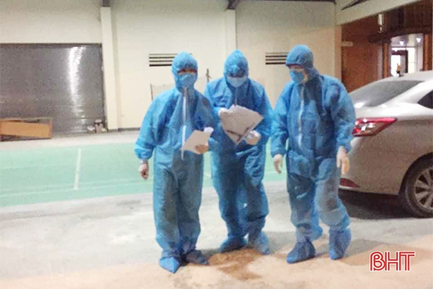 Bệnh nhân người Nghệ An cách ly tại Hà Tĩnh nhiễm virus SARS-CoV-2.