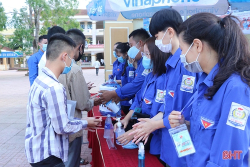 Hơn 15 ngàn thí sinh Hà Tĩnh bước vào ngày thi đầu tiên Kỳ thi tốt nghiệp THPT 2020