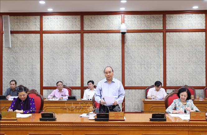 Bộ Chính trị đã làm việc với Hà Tĩnh cùng 11 tỉnh về chuẩn bị đại hội các đảng bộ trực thuộc Trung ương