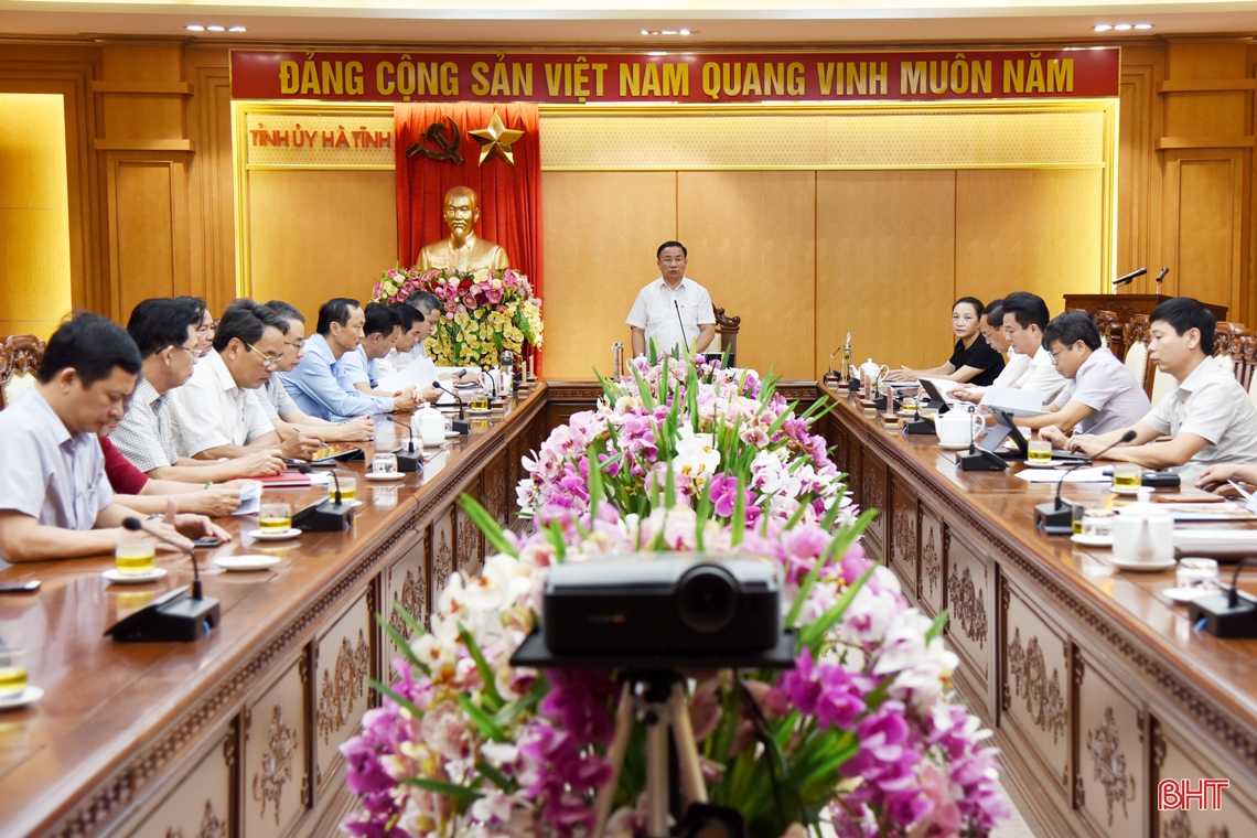 Hà Tĩnh tiếp tục thi đua hướng tới Đại hội lần thứ XIII của Đảng