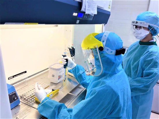 Nóng: Việt Nam phát hiện chủng vi rút SARS-CoV-2 biến thể của Anh trên BN1435