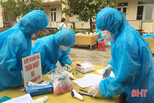 Hà Tĩnh đã chuẩn bị chu đáo cho đợt tiêm 7.300 liều vắc xin phòng Covid-19, bắt đầu từ ngày 15/4