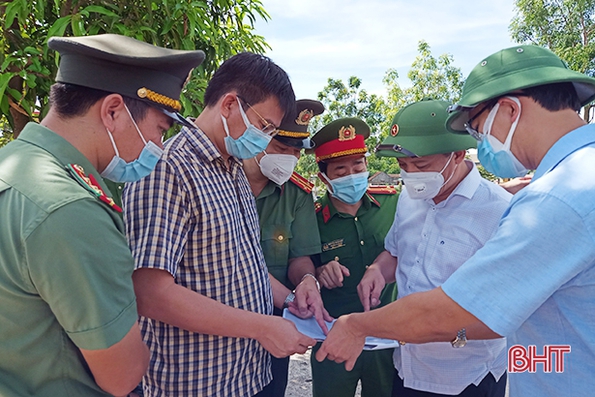 Bản đồ thôn, tổ dân phố - hỗ trợ đắc lực trong phòng dịch Covid-19 tại Thạch Hà