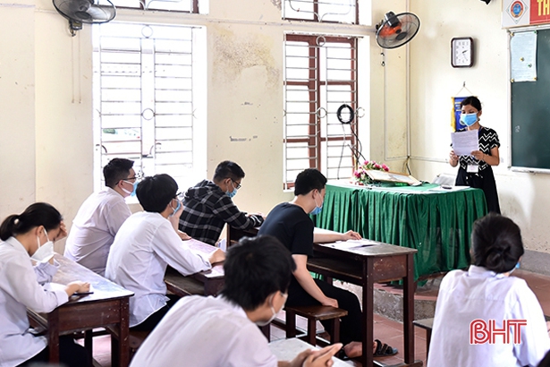 13 thí sinh Hà Tĩnh ra Bắc Giang dự Kỳ thi tốt nghiệp THPT đợt 2
