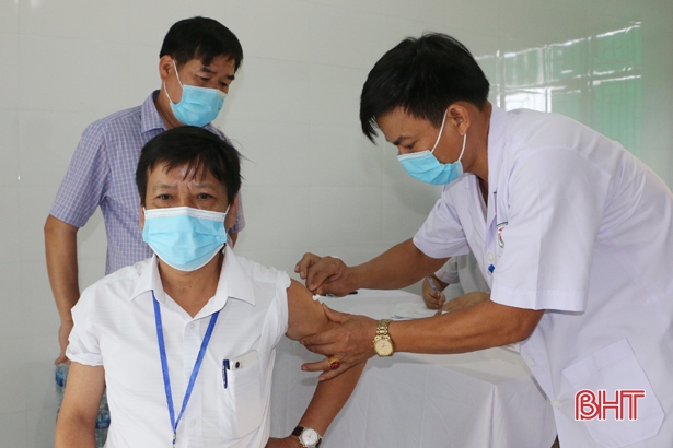 Hà Tĩnh: 45.201 người đã được tiêm vắc-xin phòng COVID-19 đợt thứ 4