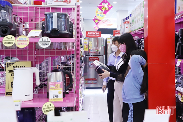 Doanh nghiệp bán lẻ, tiểu thương Hà Tĩnh kỳ vọng sức mua hàng tiêu dùng tăng vào dịp cuối năm