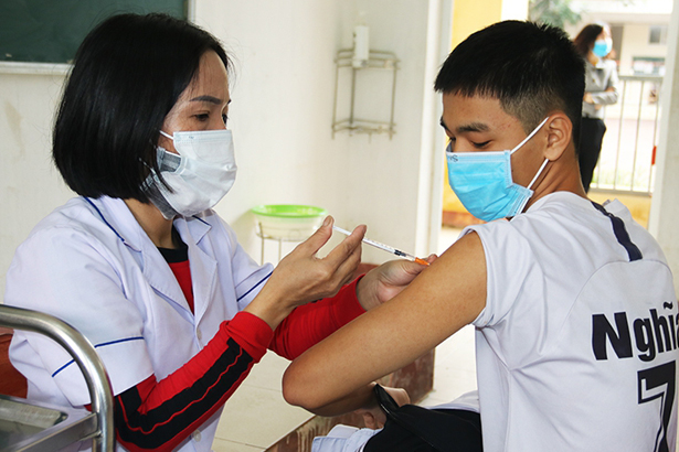 Mọi vắc-xin đều được kiểm định chặt chẽ và đảm bảo chất lượng khi sử dụng cho người dân
