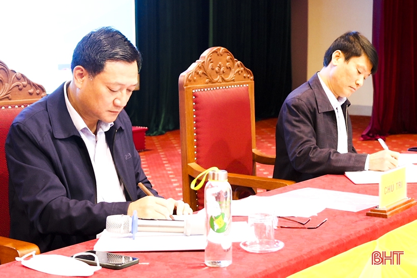 Cấp ủy, chính quyền huyện Đức Thọ tổ chức đối thoại với Nhân dân