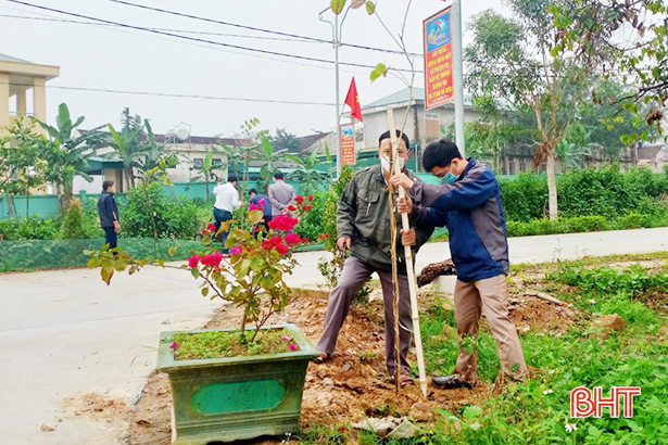 Người dân Vũ Quang khởi động làm nông thôn mới sau kỳ nghỉ tết