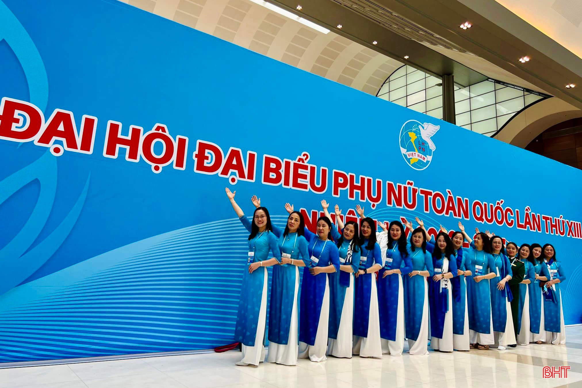 Đoàn Hà Tĩnh dự khai mạc Đại hội Phụ nữ toàn quốc lần thứ XIII