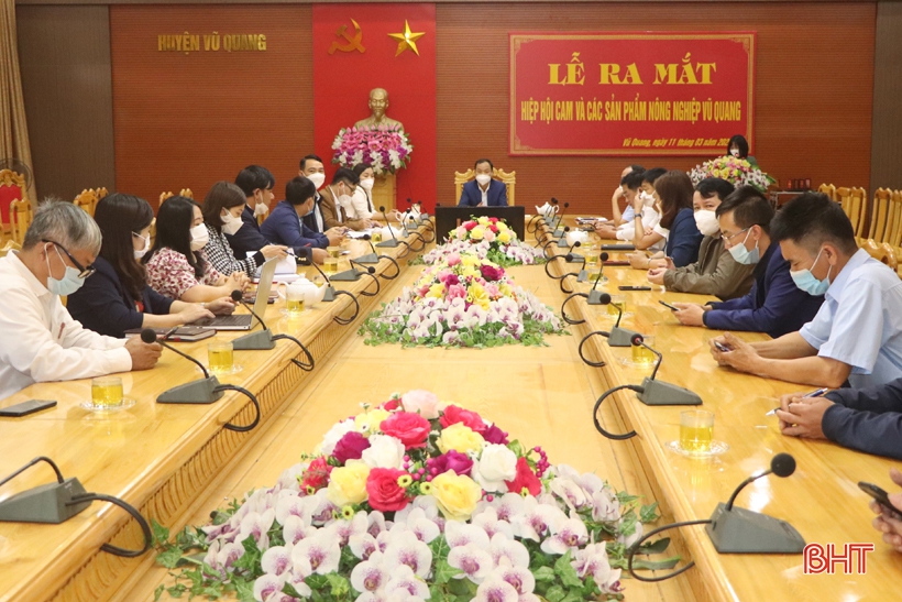 Ra mắt Hiệp hội Cam và các sản phẩm nông nghiệp Vũ Quang