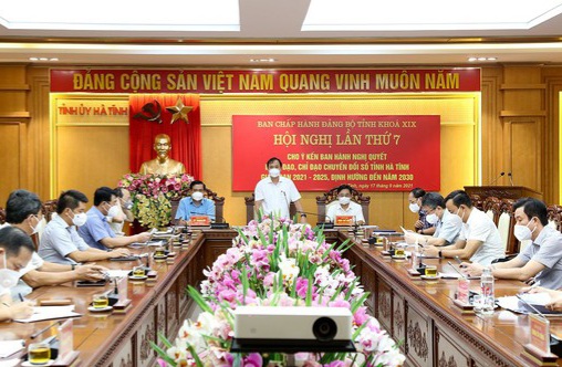 Nghị quyết 05-NQ/TU của Ban chấp hành Đảng bộ tỉnh về tập trung lãnh đạo, chỉ đạo chuyển đổi số tỉnh Hà Tĩnh giai đoạn 2021 - 2025, định hướng đến năm 2030