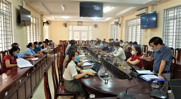 Tập huấn các quy định về xây dựng xã, thị trấn đạt chuẩn tiếp cận pháp luật tại huyện Hương Khê