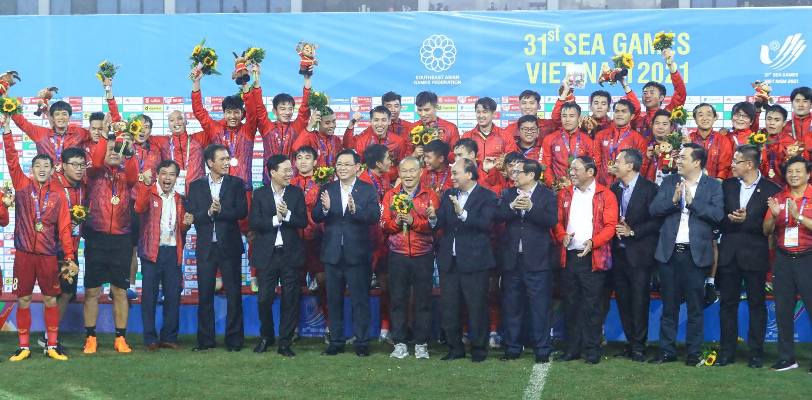Chung cuộc SEA Games 31: Thể thao Việt Nam nhất toàn đoàn với số HCV kỷ lục