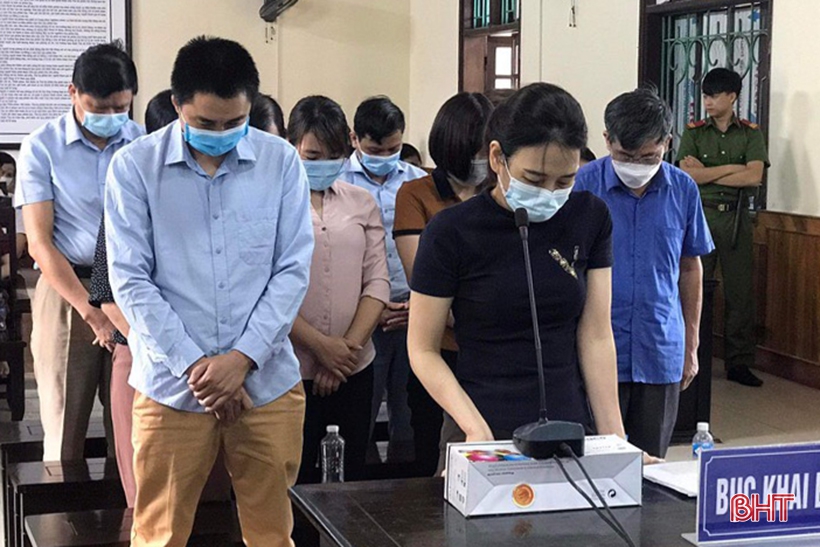 Phạt 642 tháng tù nhóm bị cáo vi phạm quy định đấu thầu thiết bị y tế ở Hà Tĩnh