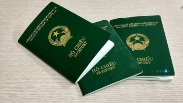 Từ 1/7, cấp hộ chiếu phổ thông mẫu mới cho công dân Việt Nam