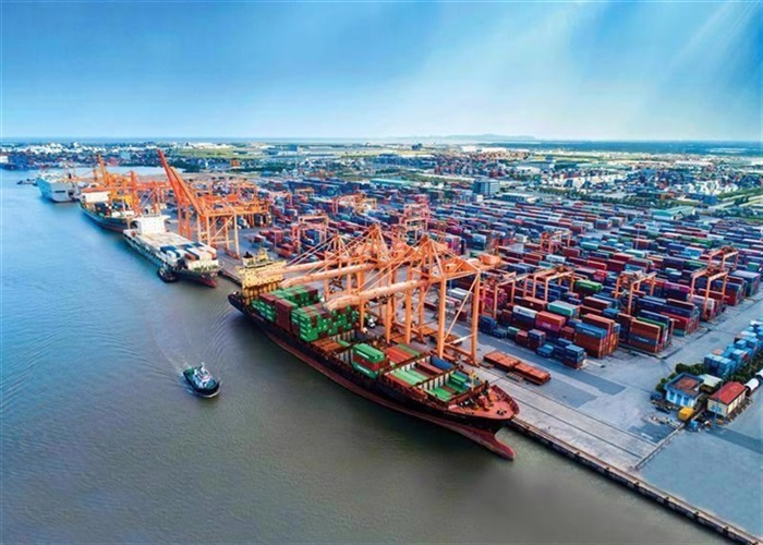 Thu phí cảng biển để phát triển hạ tầng