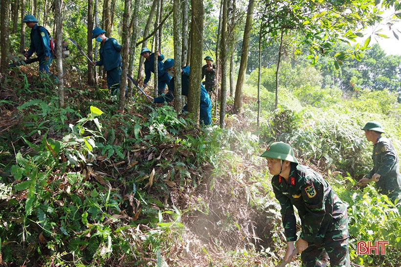 Bộ đội Hà Tĩnh chủ động, tích cực tham gia phòng chống cháy rừng