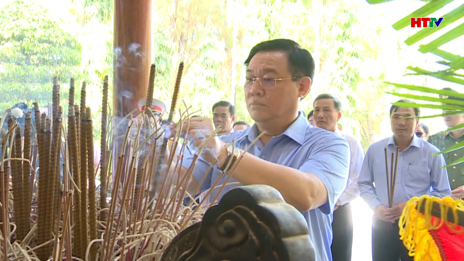 Chủ tịch Quốc hội dâng hương tại Khu Di tích Ngã ba Đồng Lộc