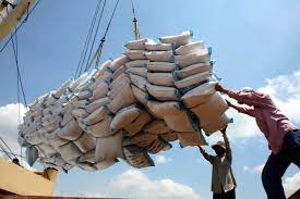 Ấn Độ hạn chế xuất khẩu, cơ hội cho gạo Việt