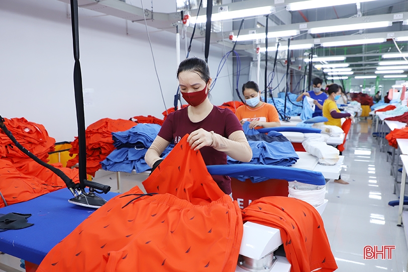 Hàng dệt và may mặc tăng trưởng cao nhất trong lĩnh vực xuất khẩu của Hà Tĩnh