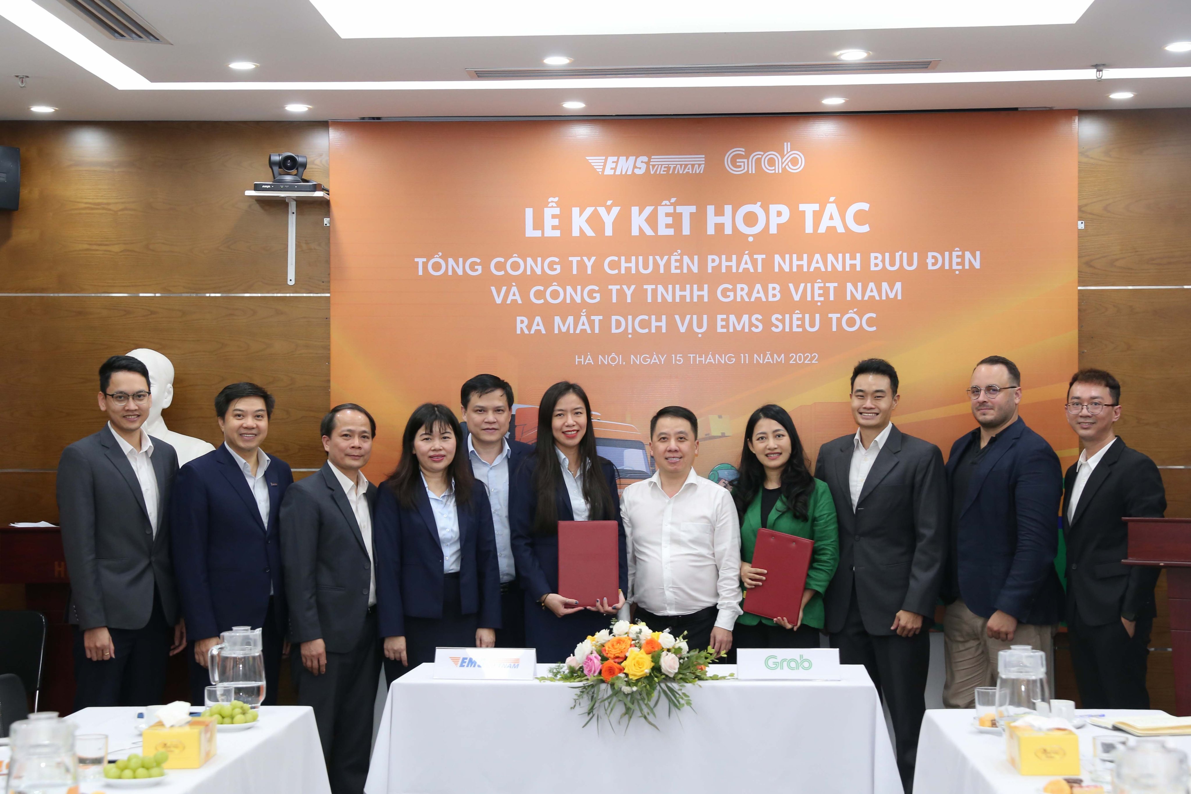 EMS và GRAB Việt Nam hợp tác phát triển dịch vụ giao hàng siêu tốc