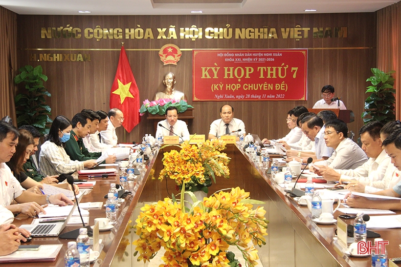HĐND huyện Nghi Xuân thông qua nhiều nghị quyết quan trọng