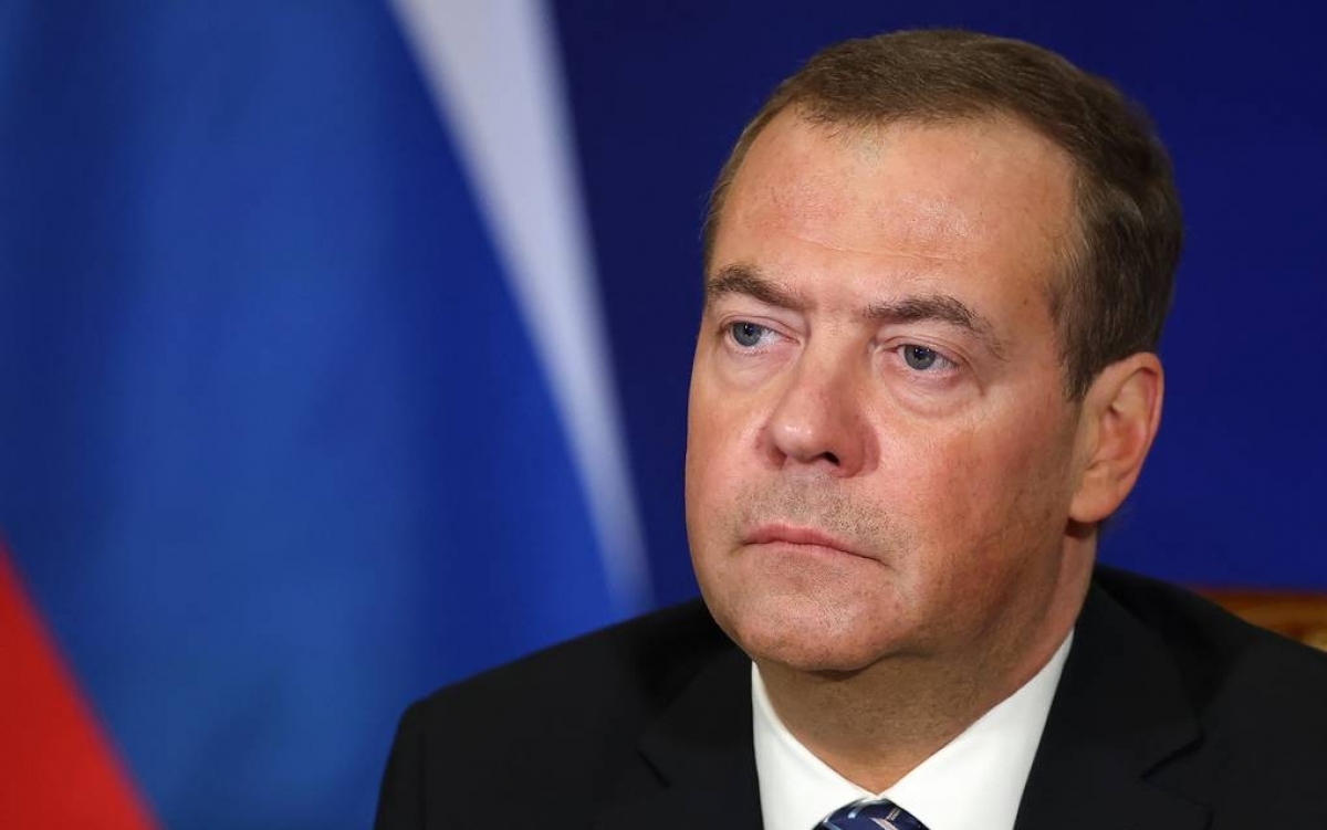 Ông Medvedev kêu gọi loại bỏ Tổng thống Ukraine sau vụ UAV ở điện Kremlin