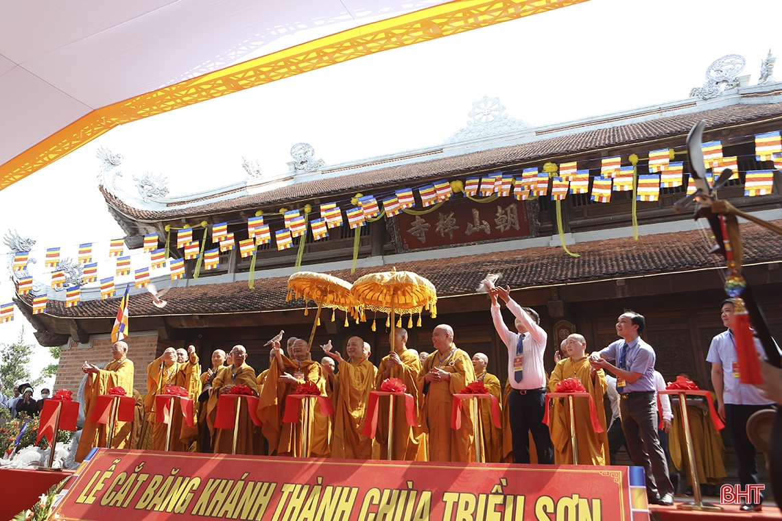 Hà Tĩnh trang trọng tổ chức Đại lễ Phật đản 2023