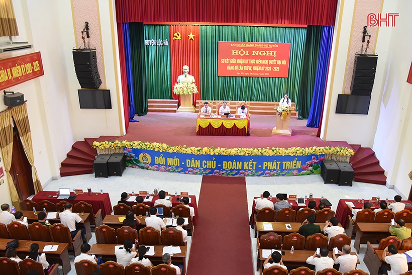 Sơ kết giữa nhiệm kỳ đại hội đảng bộ các cấp ở Hà Tĩnh: Đánh giá khách quan, bổ sung các giải pháp quan trọng