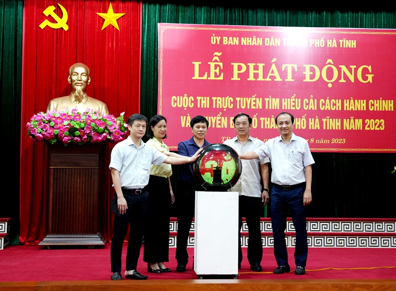 Thành phố Hà Tĩnh phát động Cuộc thi trực tuyến cải cách hành chính và chuyển đổi số