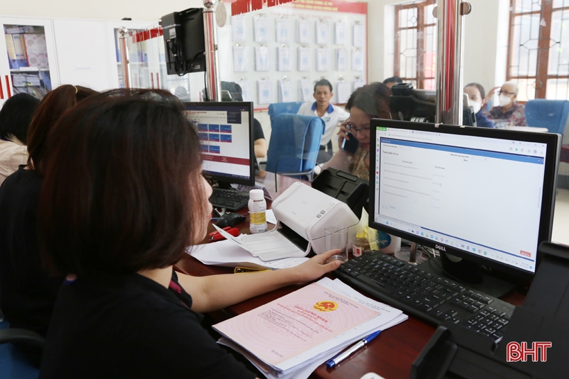Huyện miền núi có tỷ lệ hồ sơ nộp trực tuyến cao nhất Hà Tĩnh