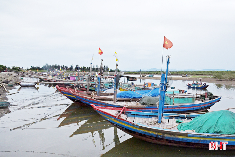 Huyện ven biển Hà Tĩnh “kích hoạt” phương án phòng chống thiên tai