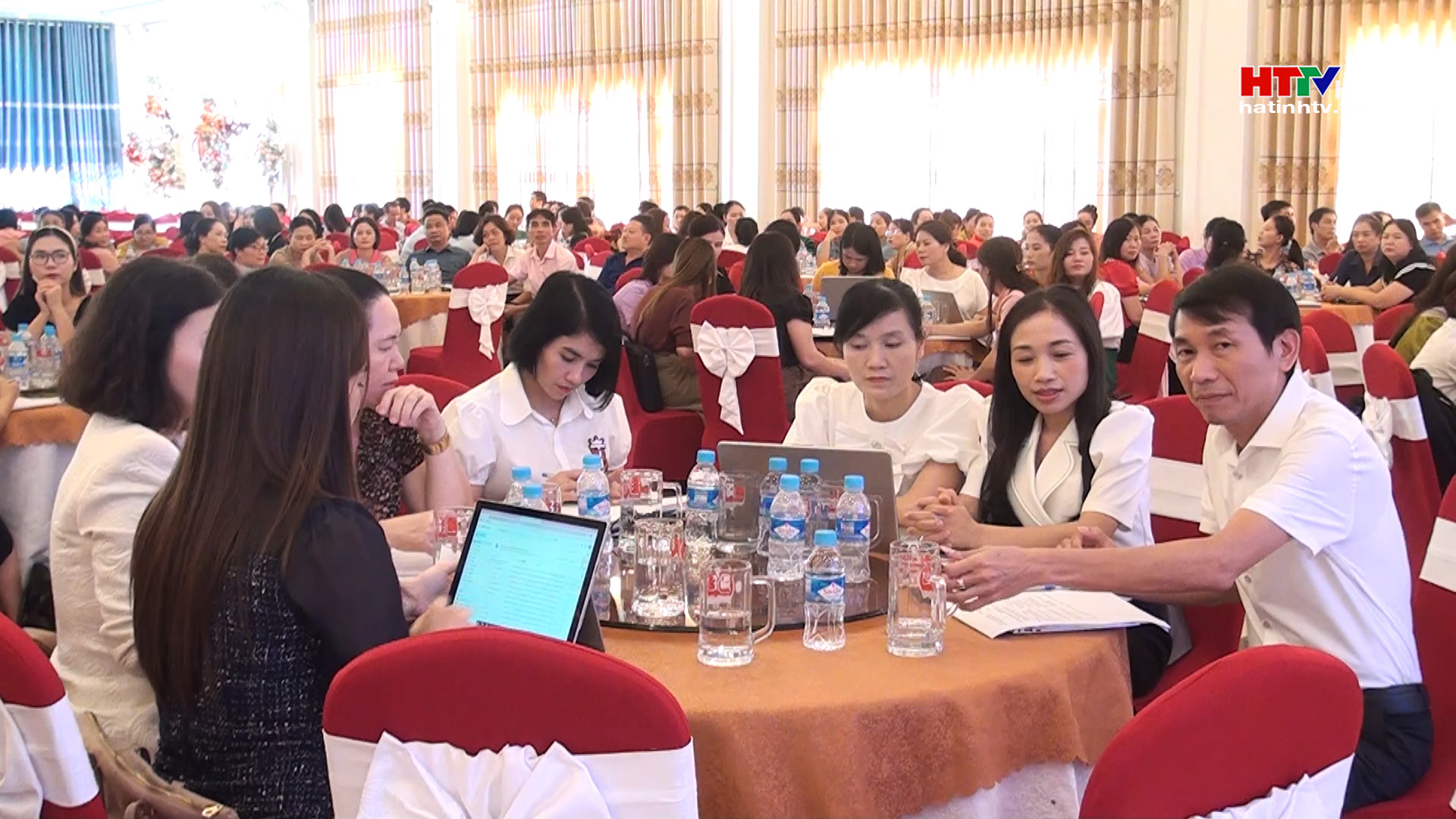 Tập huấn chuyển đổi số và STEAM trong giáo dục tại Hương Sơn
