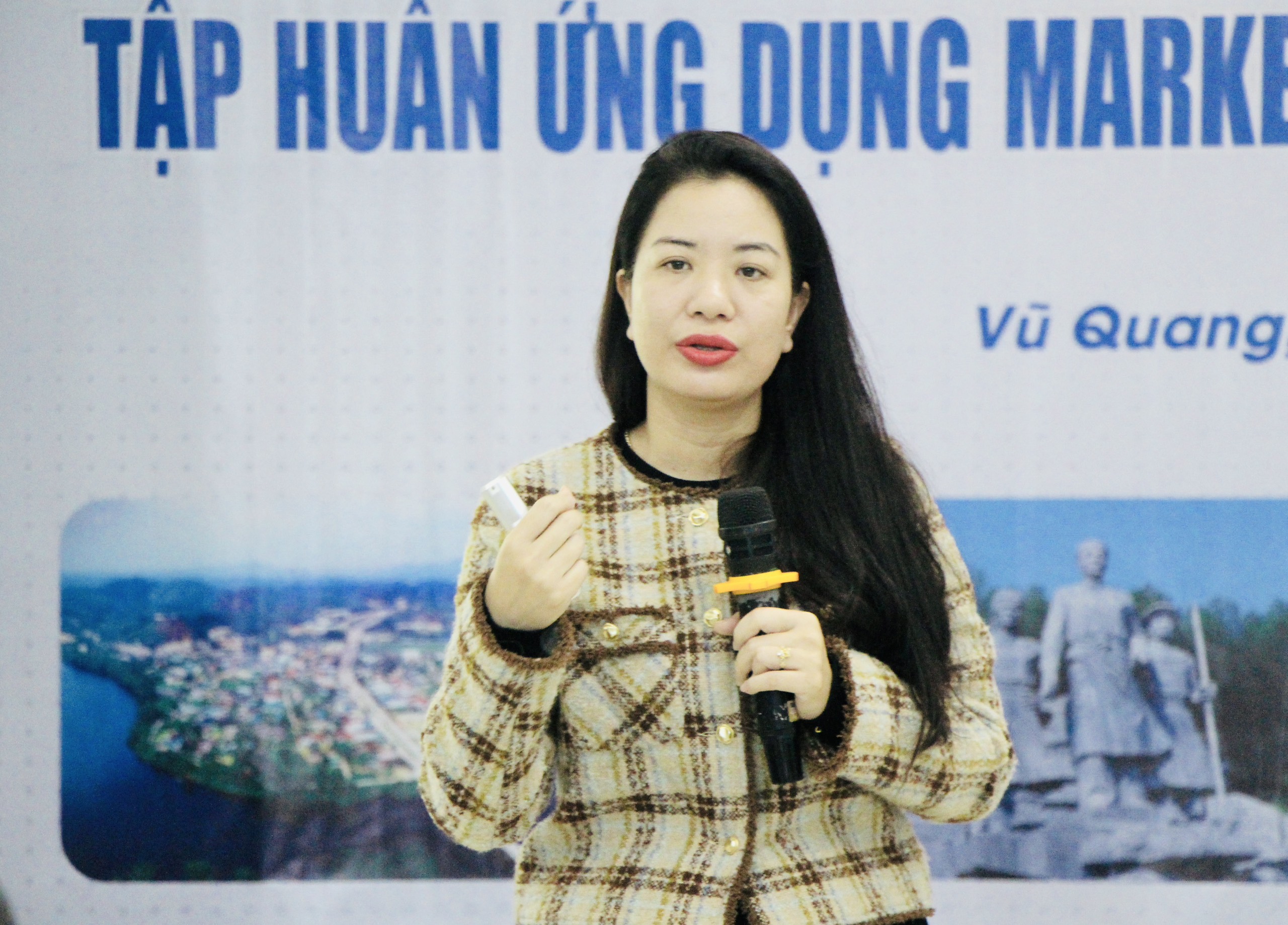 Vũ Quang triển khai tập huấn “Ứng dụng Marketing số trong du lịch”