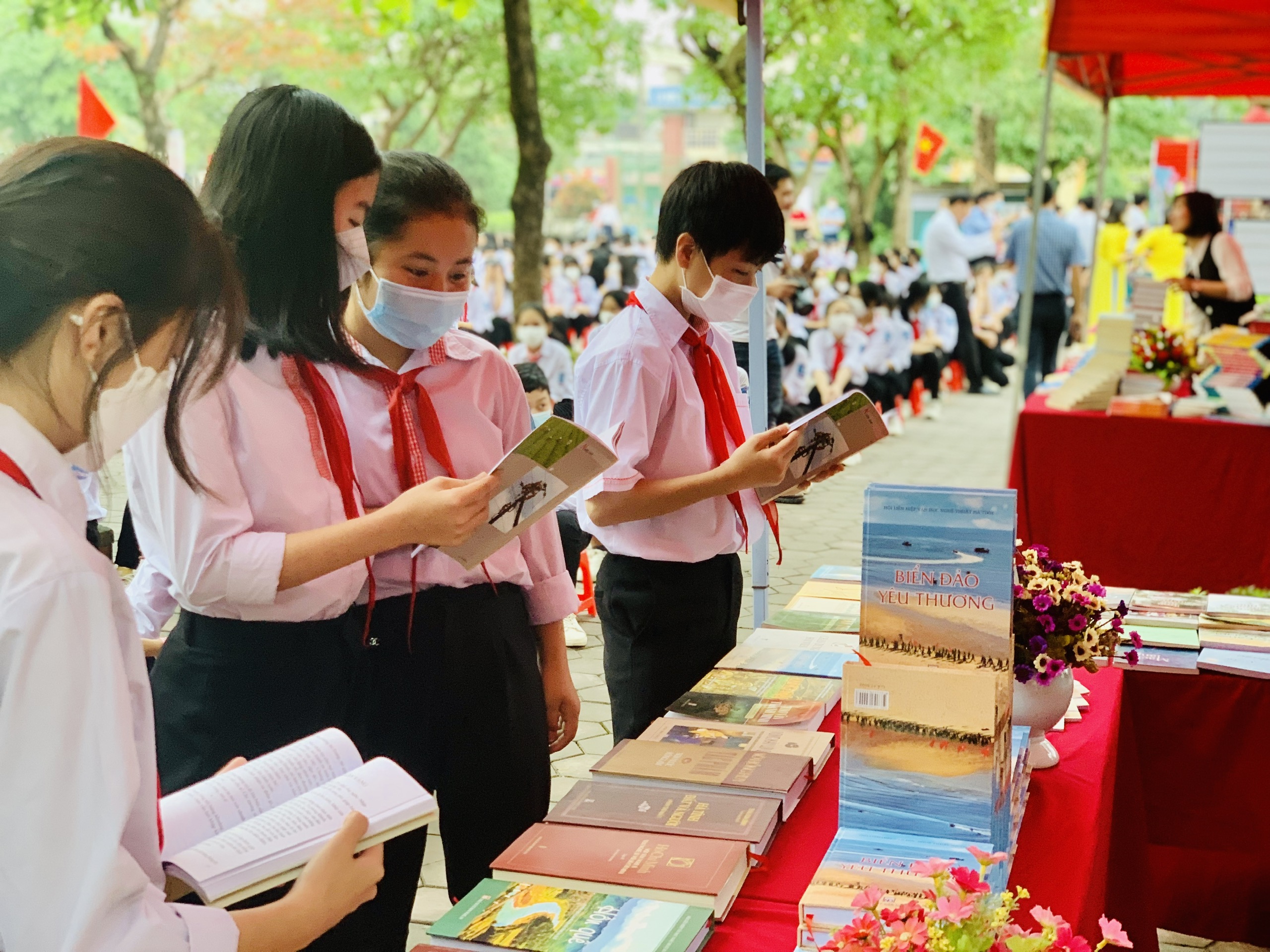Tuyên truyền các hoạt động Ngày Sách và Văn hóa đọc Việt Nam 2024